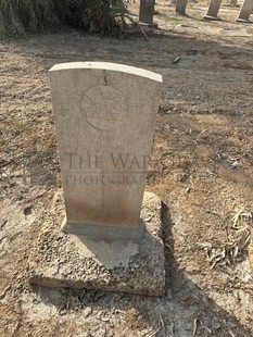BAGHDAD (NORTH GATE) WAR CEMETERY - PADMORE, F